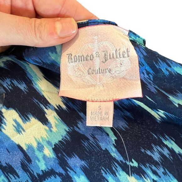 NWT! Romeo & Juliet‎ Couture patterned romper - Picture 3 of 10